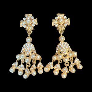 Kenneth Jay Lane Gold and Pearl Clip-on Earrings - Preowned